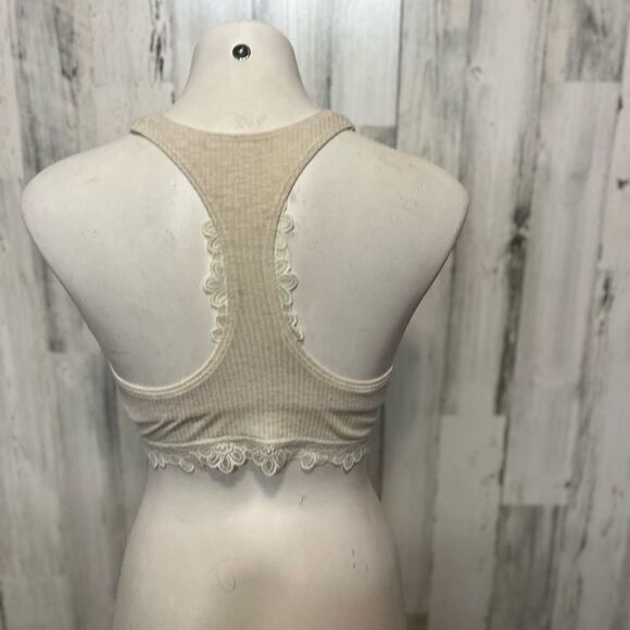 White crop top - Picture 3 of 5